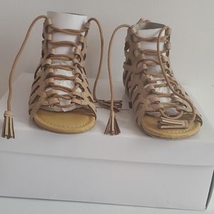 size 13 tan sandles nwt